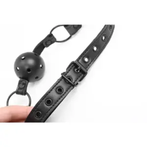Intoyou Black Shadow Adjustable Brathable Ball Gag Vegan Leather - Légáteresztő szájpecek - Image 4