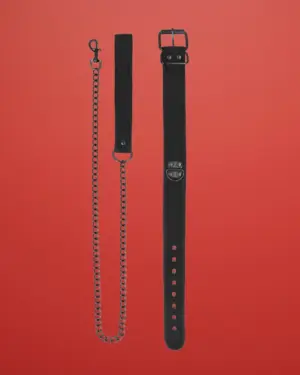 Ouch Puppy Play - Neoprén nyakörv pórázzal (fekete)