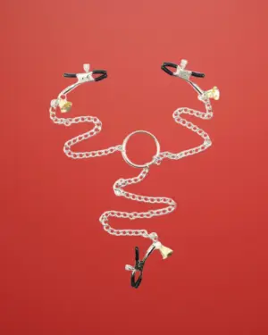 Fetish Addict - Mellbimbó és csikló csiptető lánccal