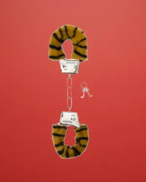 Shots Toys - Plüss bilincs (tigris)