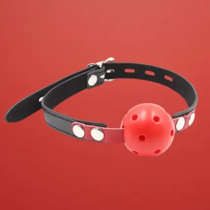 Fetish Addict - Műanyag légáteresztő szájpecek (piros-fekete)