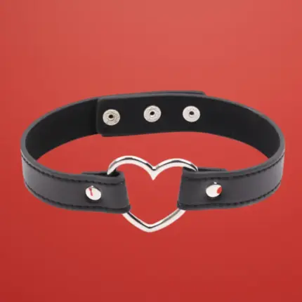 Fetish Addict - Szivecskés nyakörv (fekete)