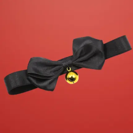 Fetish Addict - Masnis csilingelő nyakörv (fekete-arany)