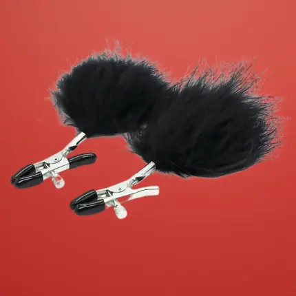 Fetish Addict - Bimbócsipesz tollakkal