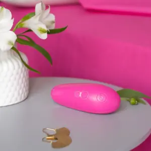 Womanizer Starlet 3 - Akkus, vízálló csiklóizgató (pink) - Image 4