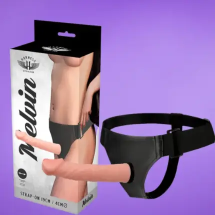 Harness Attraction - Felcsatolható dildó (19cm)