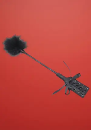 Latetobed Bdsm Line - Cirogató és Paskoló Csipkével és Fekete Masnival